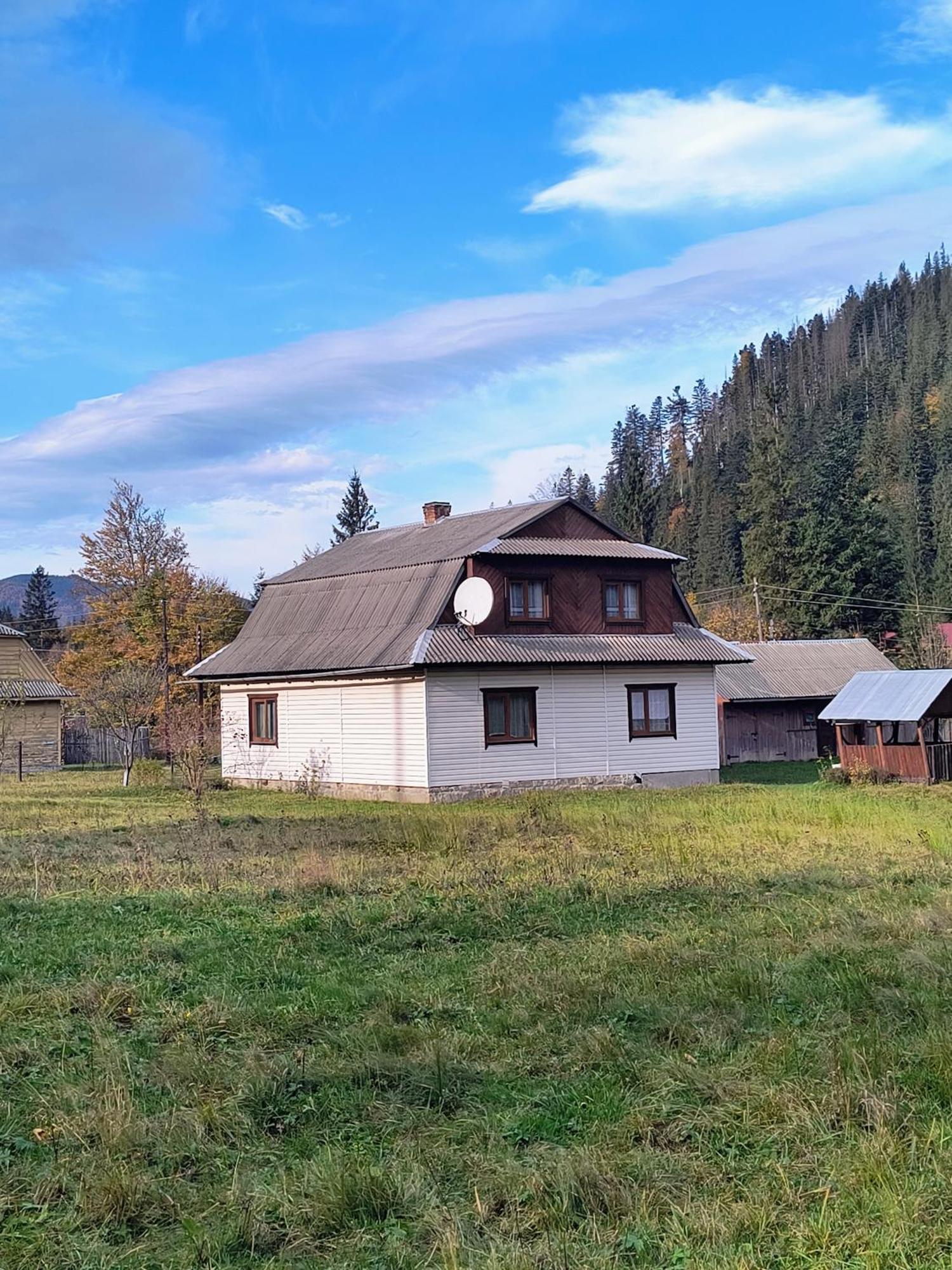 Na Hutori Hotel Татарив Екстериор снимка