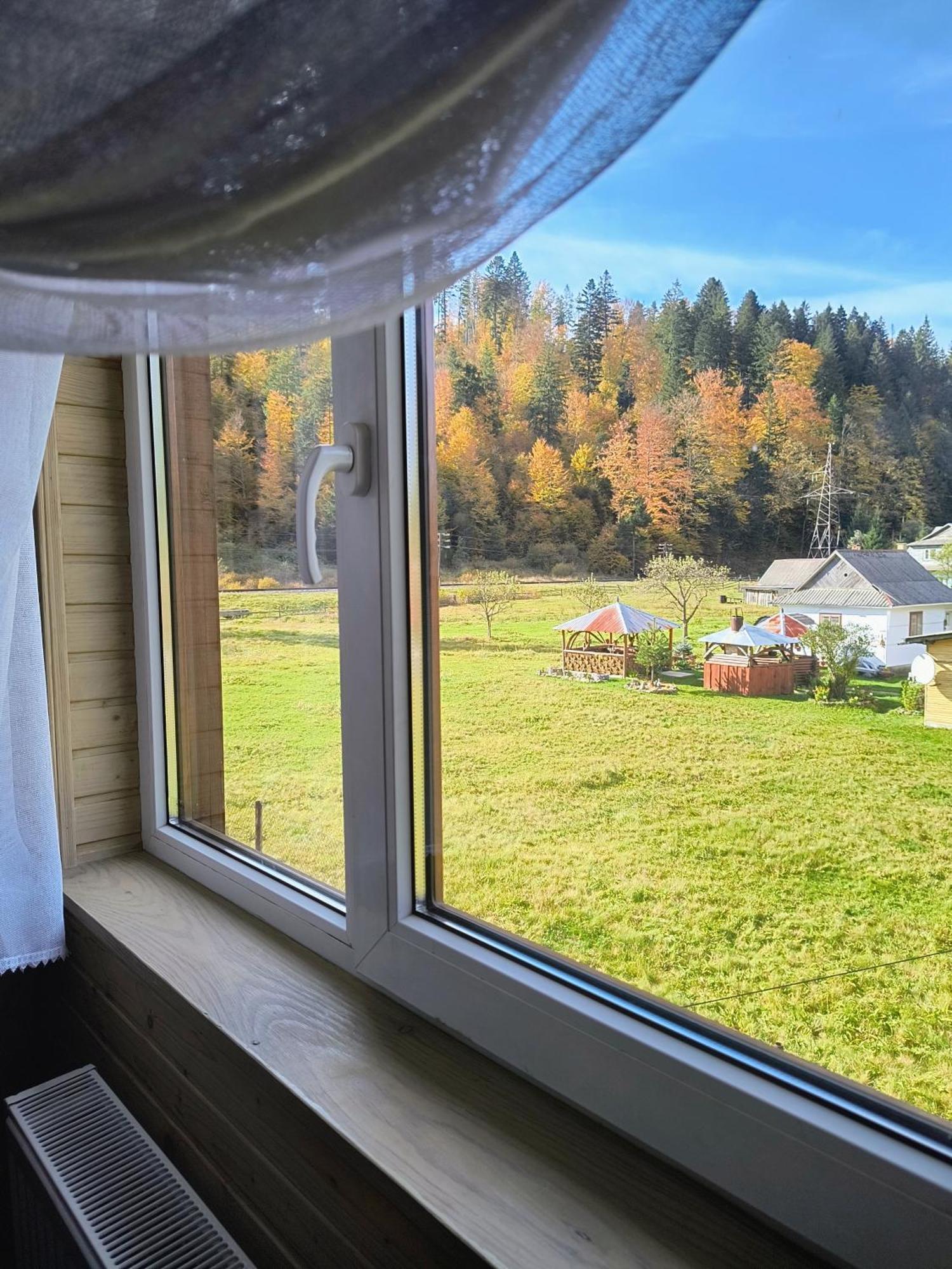 Na Hutori Hotel Татарив Екстериор снимка
